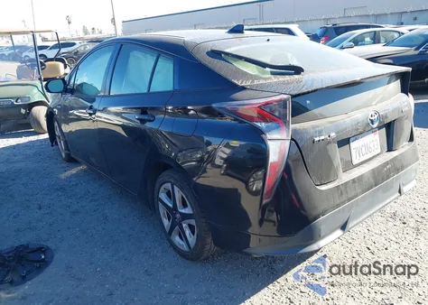 2016 Toyota Prius Three Touring z USA, uszkodzony, nr VIN JTDKARFU9G3522090